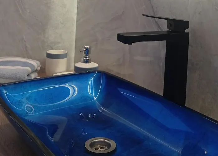 Houseboat - Dom Na Wodzie 